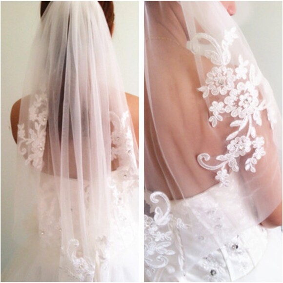 NWT Lace Flower Applique Edge 1 Layer Short Wedding Veil Bridal Veil with Comb - Picture 1 of 6